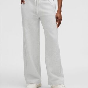Lulu Lemon Scuba Mid-Rise Wide Leg Pant